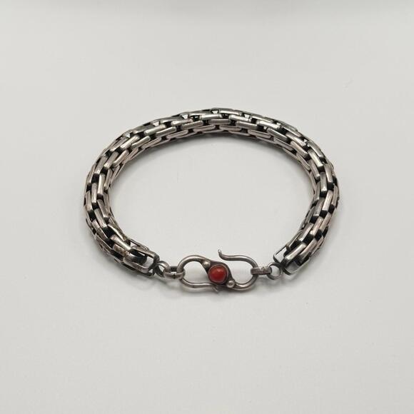 Vintage Tibetan Sterling Silver & Coral Necklace And Bracelet Set - Picture 2 of 10